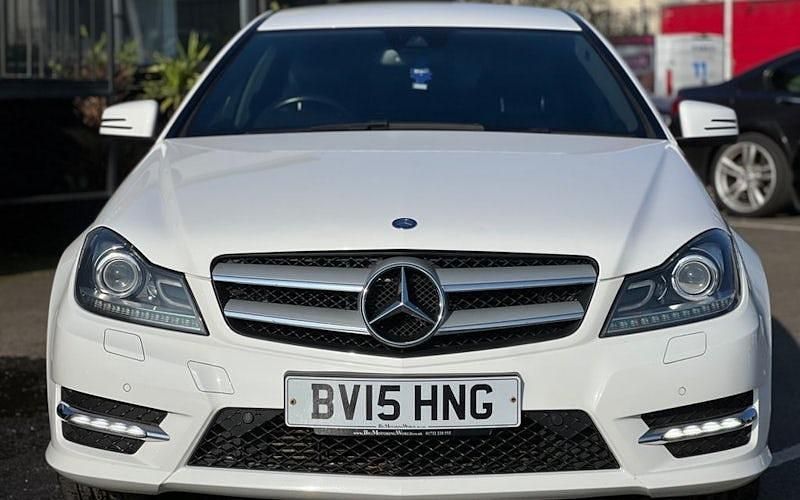 Used Mercedes C180 Sport Edition 156 HP (114 kW) 2014 White Coupe