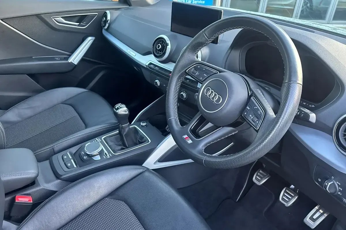 Used Audi Q2 S-Line 110 HP (80 kW) 2022 Grey SUV