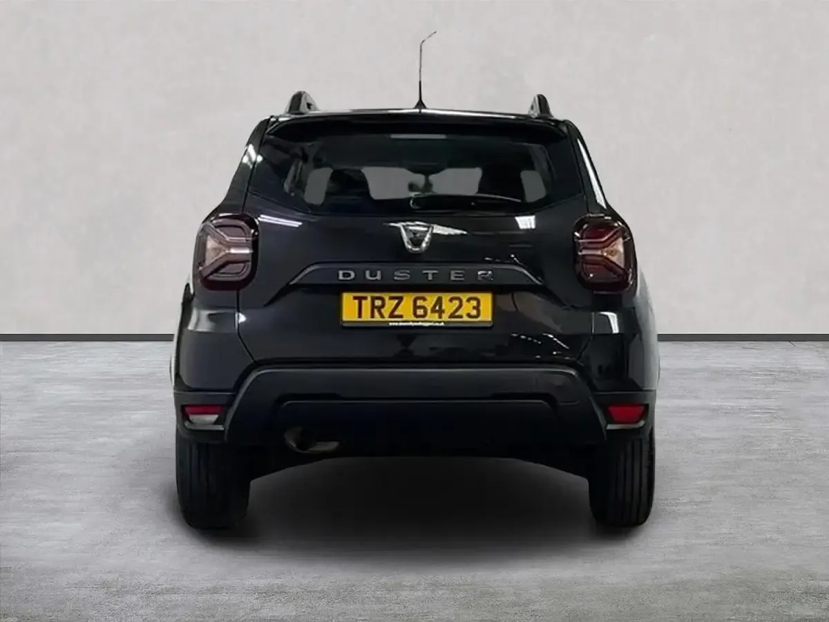 Used Dacia Duster Essentiel 90 HP (66 kW) 2022 Black SUV