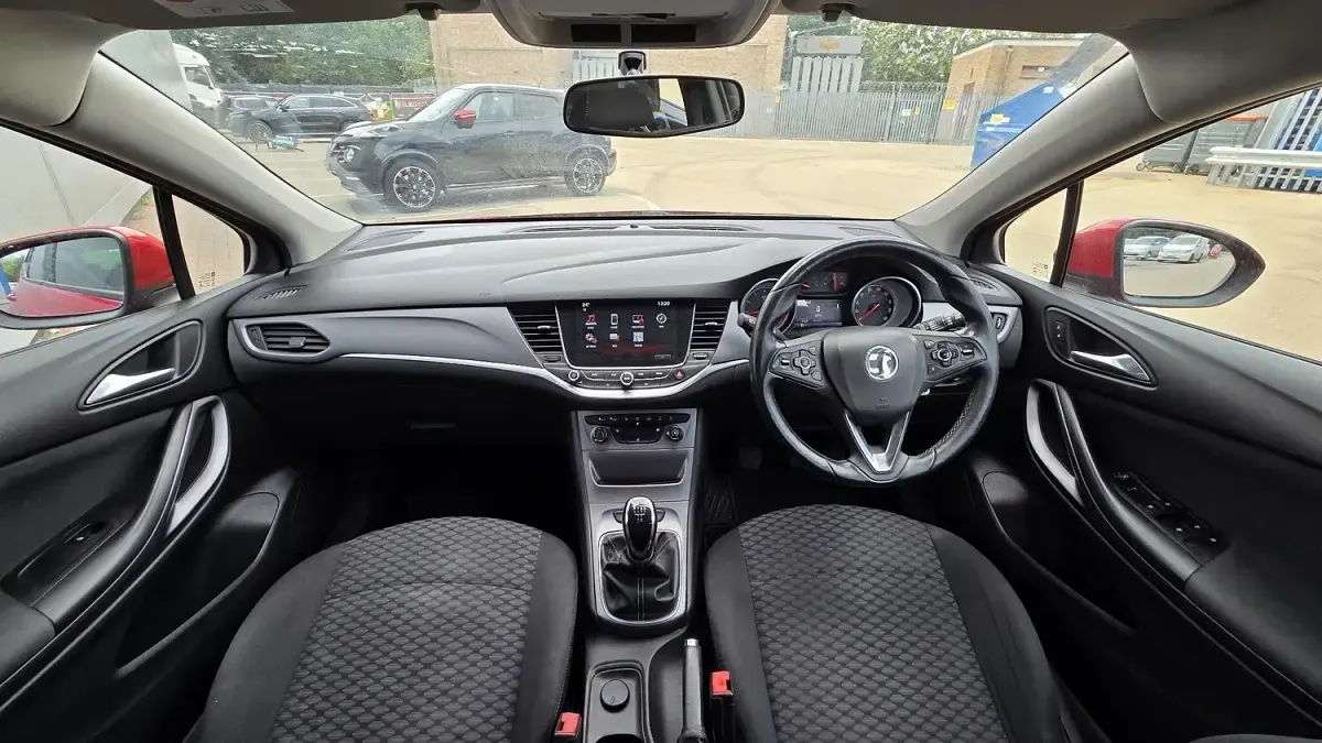Used Vauxhall Astra 2016 Red Hatchback