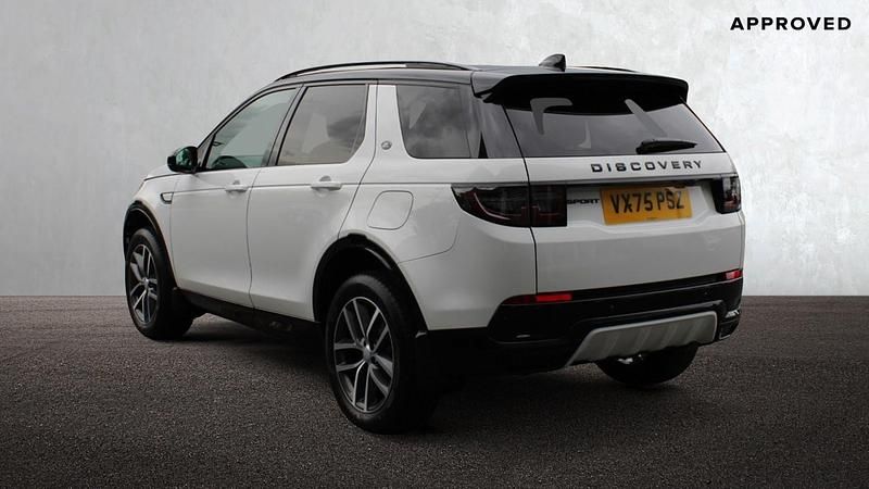 Used Land Rover Discovery Sport SE Dynamic 2025 Fuji white SUV