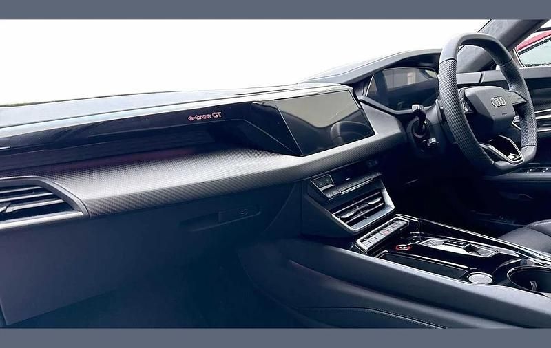 Used Audi e-tron GT quattro Comfort 369 kW (503 HP) 2025 Red Sedan