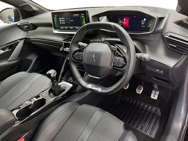 Usado Peugeot 208 GTi 101 HP (74 kW) 2023 Preto Citadino