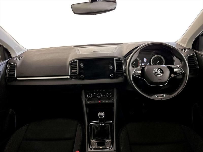 Used Skoda Karoq SE Drive 150 HP (110 kW) 2022 White SUV