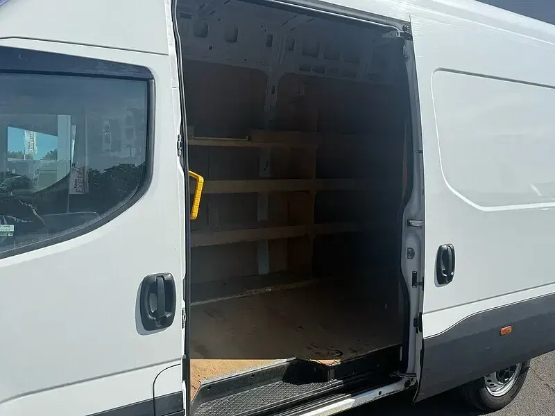 Used Iveco Daily 134 HP (98 kW) 2024 White Van