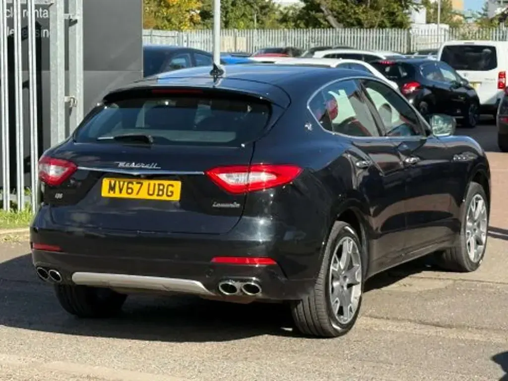 Used Maserati Levante 275 HP (202 kW) 2017 Black SUV