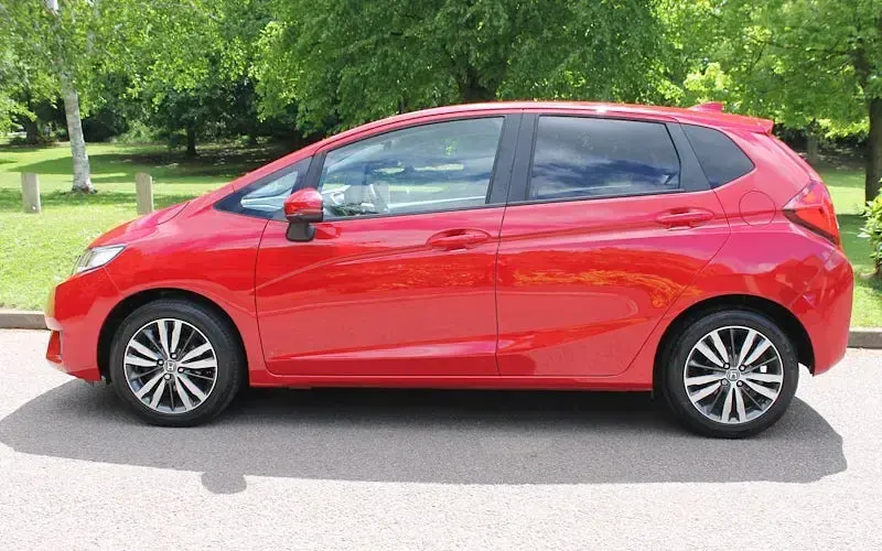 Used Honda Jazz S 102 HP (75 kW) 2017 Red Hatchback
