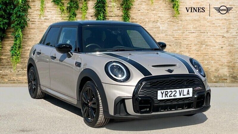 Grey Used 2022 Mini Cooper S Hatch Hatchback | £21,146 (Fair price) - Image 1/4