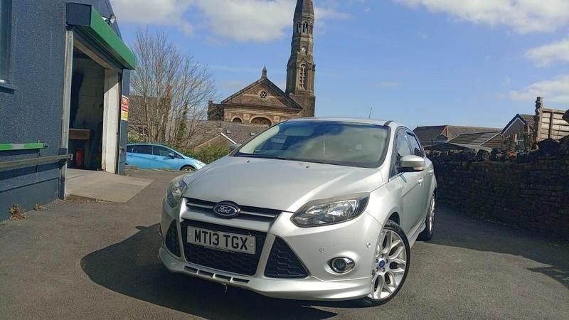 Used Ford Focus Zetec 2013 Silver Hatchback