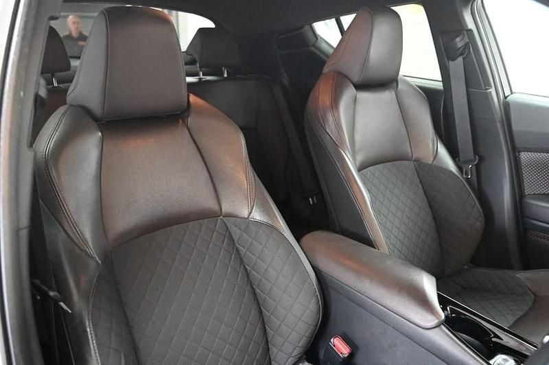 Used Toyota C-HR 2018 Silver SUV