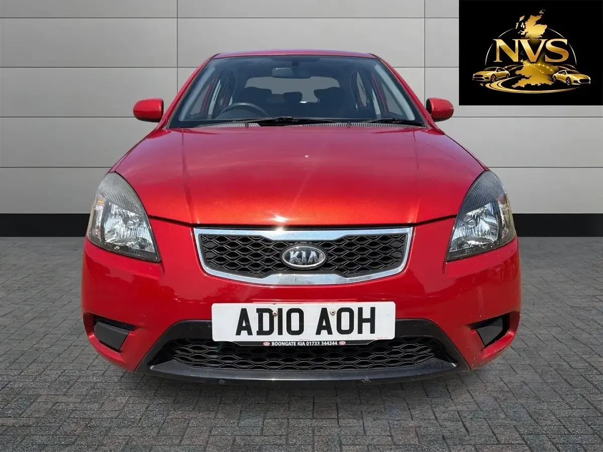 Used Kia Rio 2010 Red Hatchback