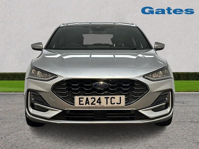 Used Ford Focus ST-Line 125 HP (91 kW) 2024 Silver Hatchback