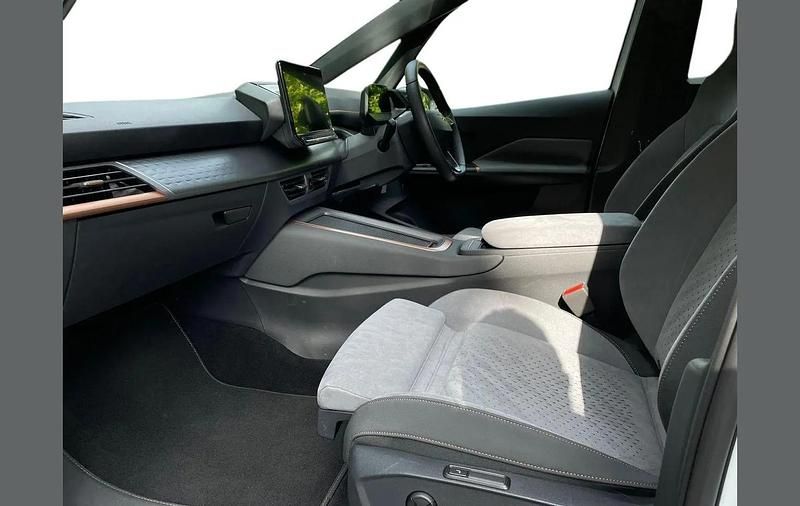 Used Cupra Born 150 kW (204 HP) 2024 White Hatchback