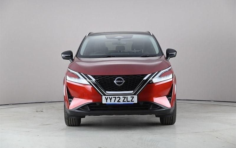 Used Nissan Qashqai N-Connecta 140 HP (102 kW) 2023 Red SUV