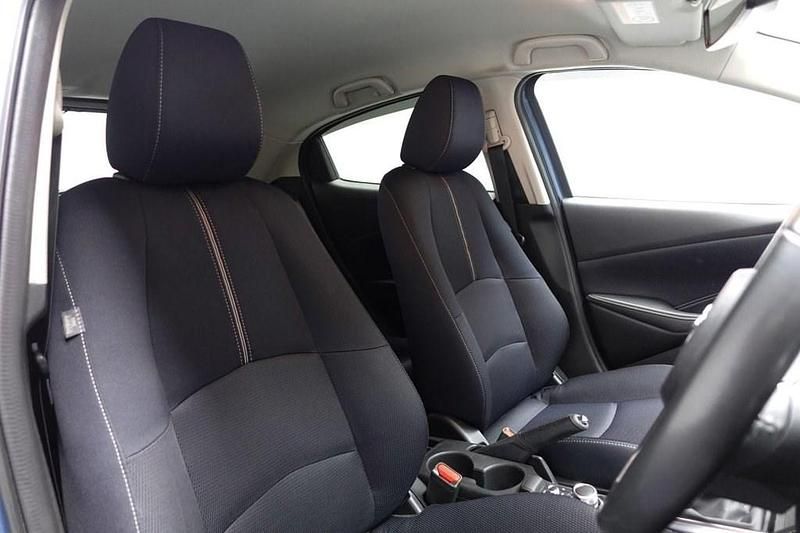 Used Mazda 2 Inclusive 90 HP (66 kW) 2021 Blue Hatchback