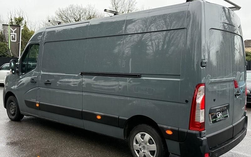 Used Renault Master Business 135 HP (99 kW) 2023 Van