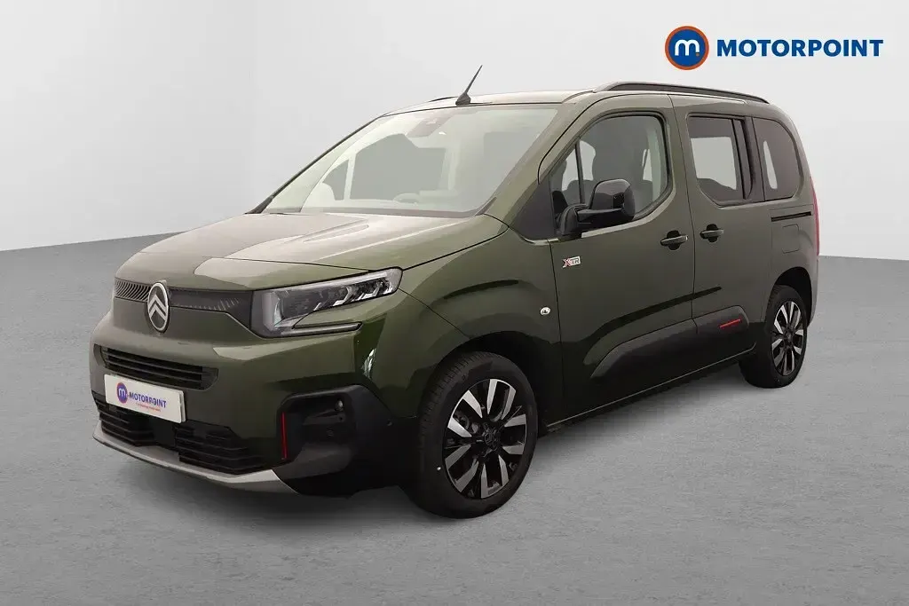 Used Citroën e-Berlingo 100 kW (136 HP) 2025 Green MPV