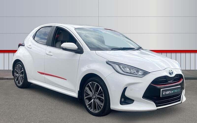 Used 2024 Toyota Yaris Hybrid Hatchback | £17,079 (Fair price) - Image 1/4