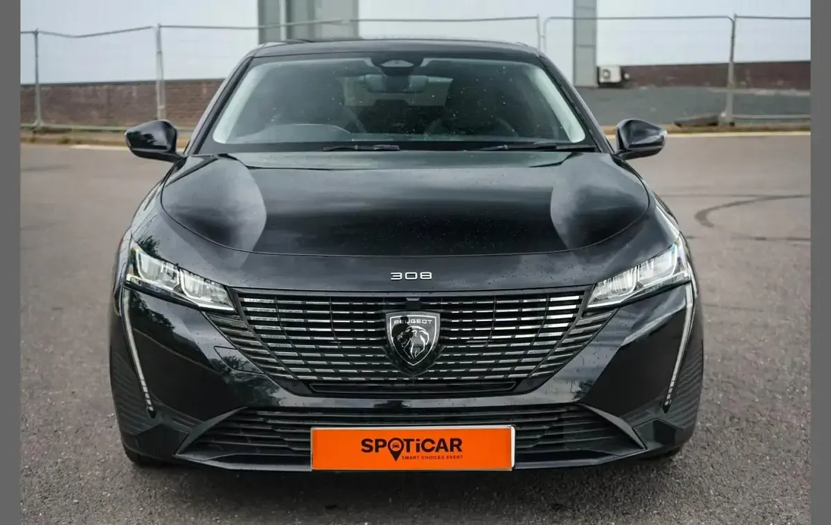 Used Peugeot 308 Allure Premium 128 HP (94 kW) 2023 Black Estate