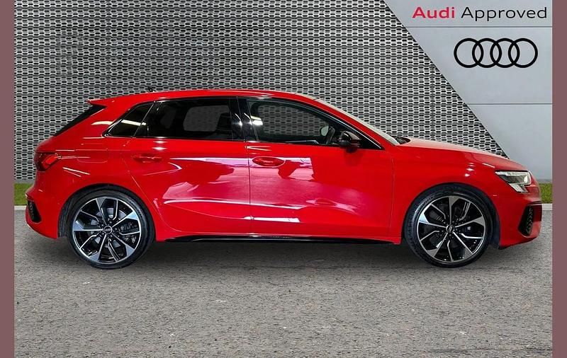 Used Audi S3 Sportback Advanced 310 HP (228 kW) 2021 Red Hatchback