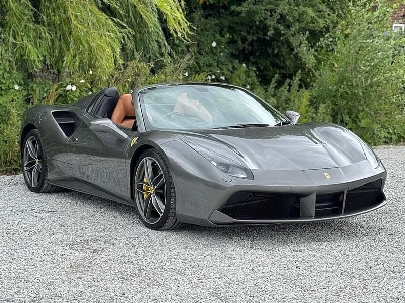 Used Ferrari 488 670 HP (492 kW) 2016 Grey Cabriolet