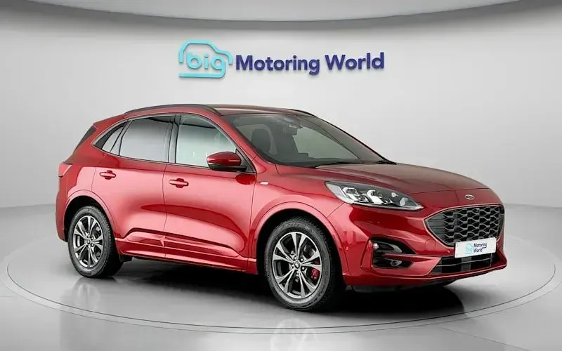 Used Ford Kuga ST-Line 150 HP (110 kW) 2021 Red SUV