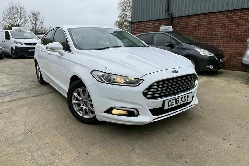White Used 2016 Ford Mondeo Titanium Hatchback | £5,195 (Good price) - Image 1/1