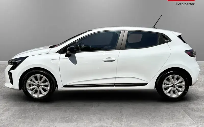 Used Renault Clio Evolution 143 HP (105 kW) 2025 Hatchback