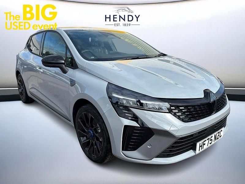 Ceramic grey New 2025 Renault Clio V Esprit Alpine Hatchback | £21,698 (Fair price) - Image 1/1