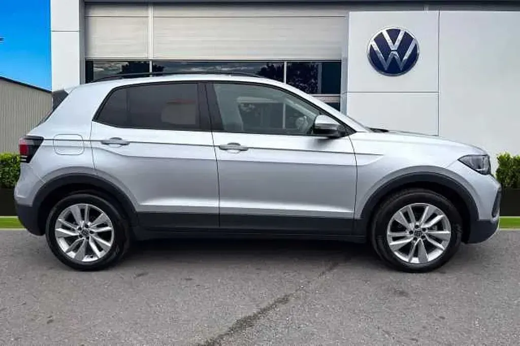 Usado VW T-Cross Match 115 HP (84 kW) 2025 Prateado SUV