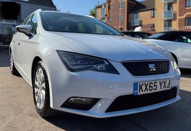White Used 2015 Seat Leon Ecomotive Estate | £5,295 (Fair price) - Image 1/4