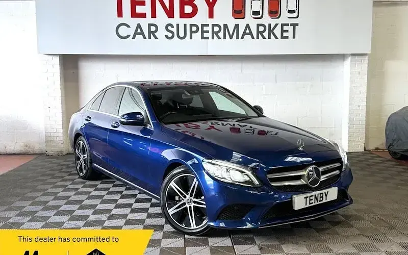 Used Mercedes C200 Premium 184 HP (135 kW) 2019 Sedan