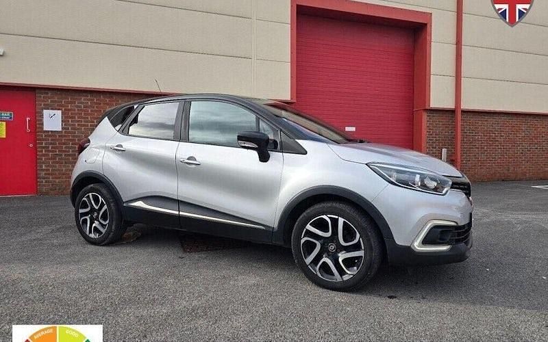 Usado Renault Captur Iconic 90 HP (66 kW) 2018 Prateado SUV