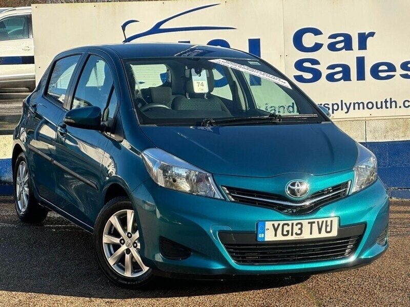 Blue Used 2013 Toyota Yaris Hatchback | £5,995 (Fair price) - Image 1/3