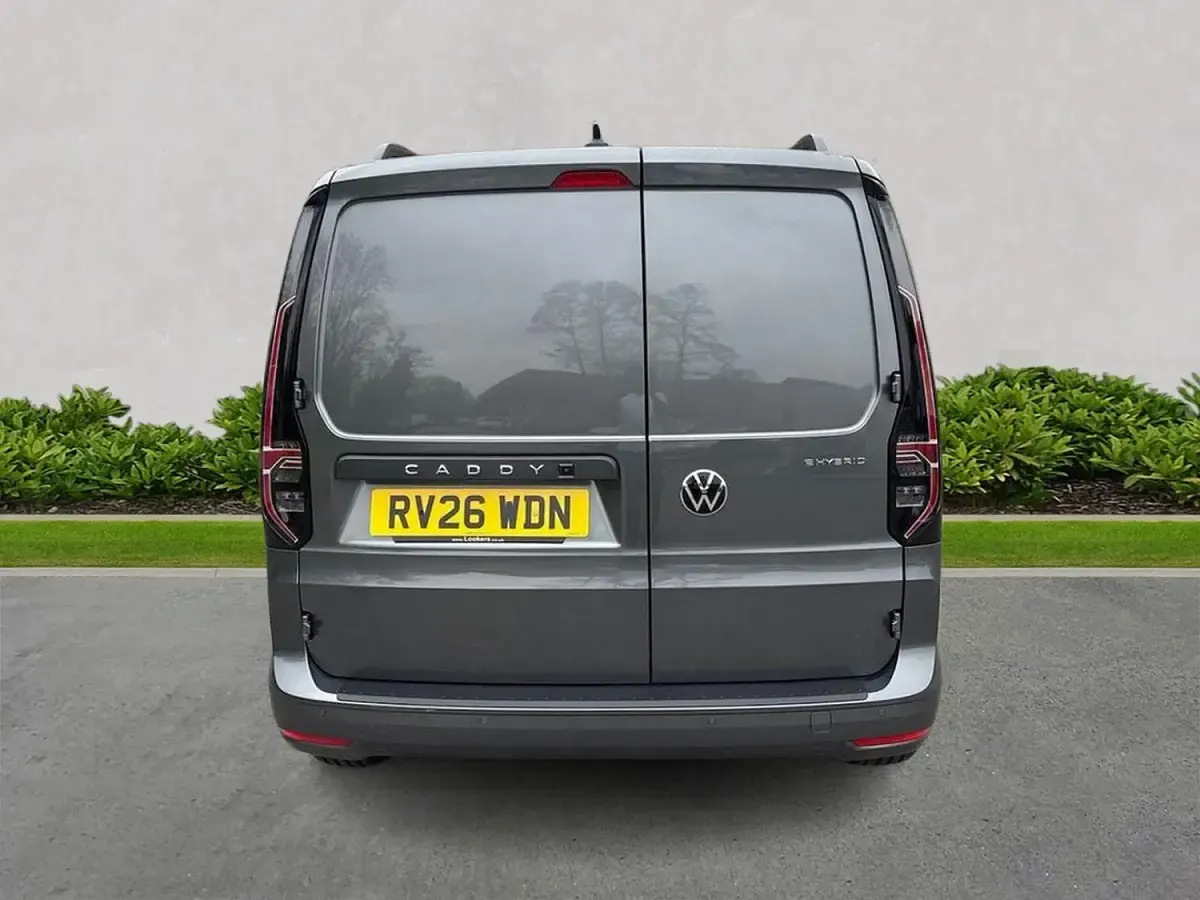 Usado VW Caddy Pro 113 HP (83 kW) 2026 Cinzento Monovolume