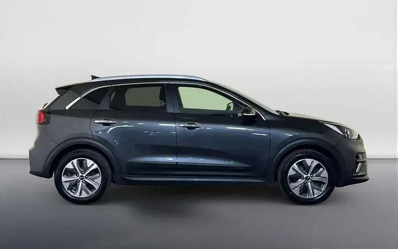 Used Kia e-Niro 150 kW (204 HP) 2021 Grey SUV