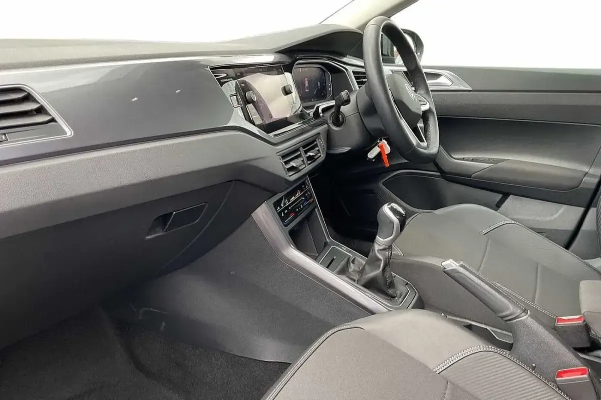 Used VW Taigo Style 110 HP (80 kW) 2023 Grey SUV