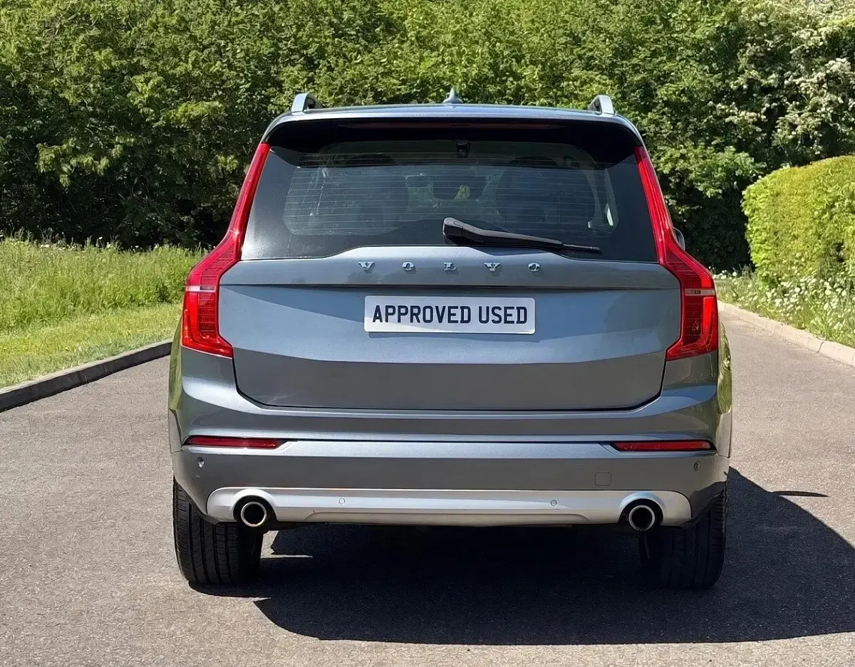 Used Volvo XC90 Momentum 231 HP (169 kW) 2016 Grey SUV