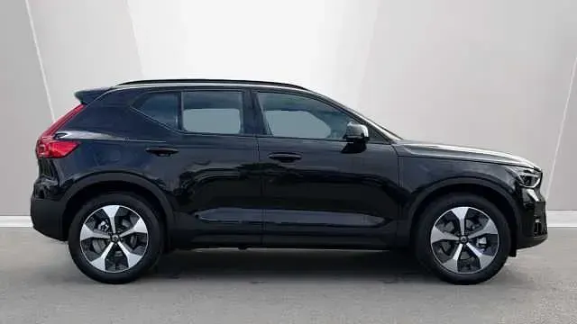 New Volvo XC40 Plus 161 HP (118 kW) 2026 SUV