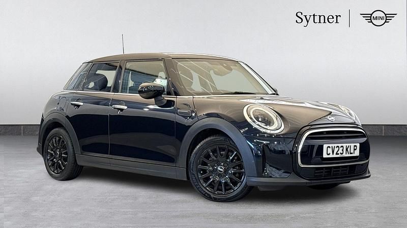 Used Mini Cooper Classic 134 HP (98 kW) 2023 Black Hatchback