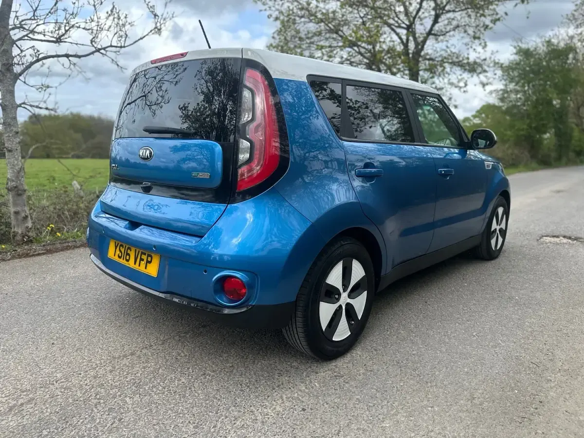 Used Kia Soul 27 kW (37 HP) 2016 Blue SUV