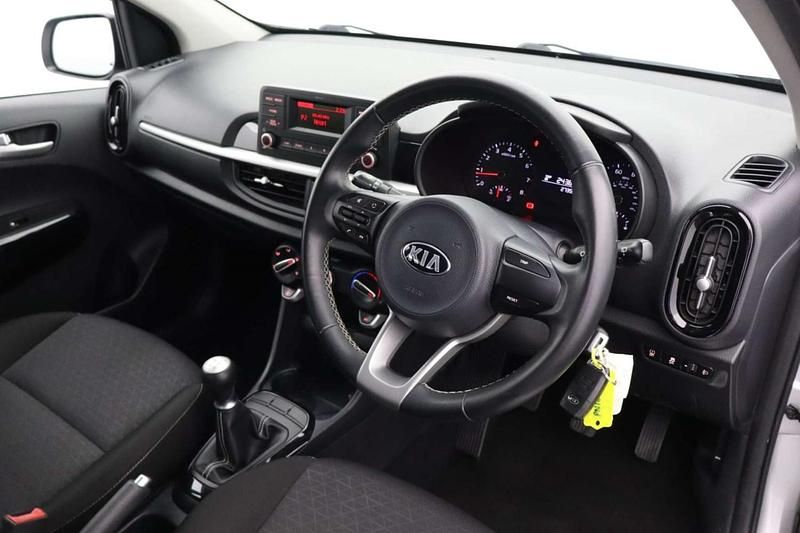 Used Kia Picanto 83 HP (61 kW) 2018 Silver Hatchback