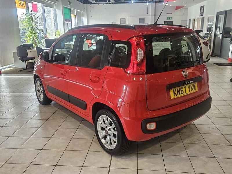 Used Fiat Panda Lounge 69 HP (50 kW) 2017 Red Hatchback