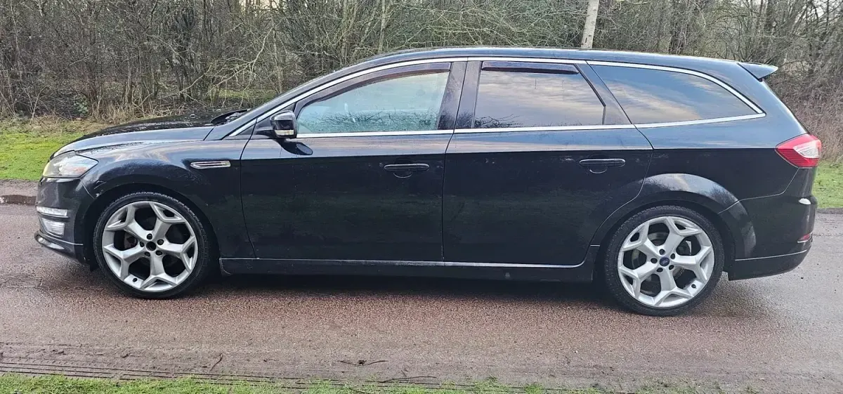 Used Ford Mondeo Titanium X 200 HP (147 kW) 2012 Black Estate