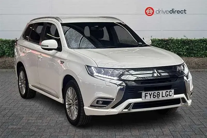 Usado Mitsubishi Outlander P-HEV 2018 Branco Carrinha