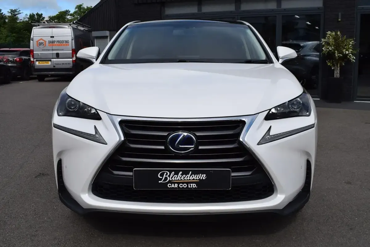 Used Lexus NX300h Luxury Line 2017 White SUV