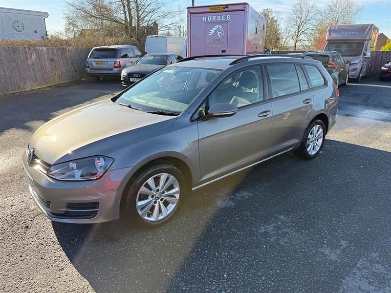 Used VW Golf VII SE 110 HP (80 kW) 2015 Grey Estate