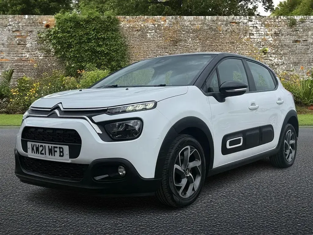 Used Citroën C3 PureTech 83 HP (61 kW) 2021 White Hatchback