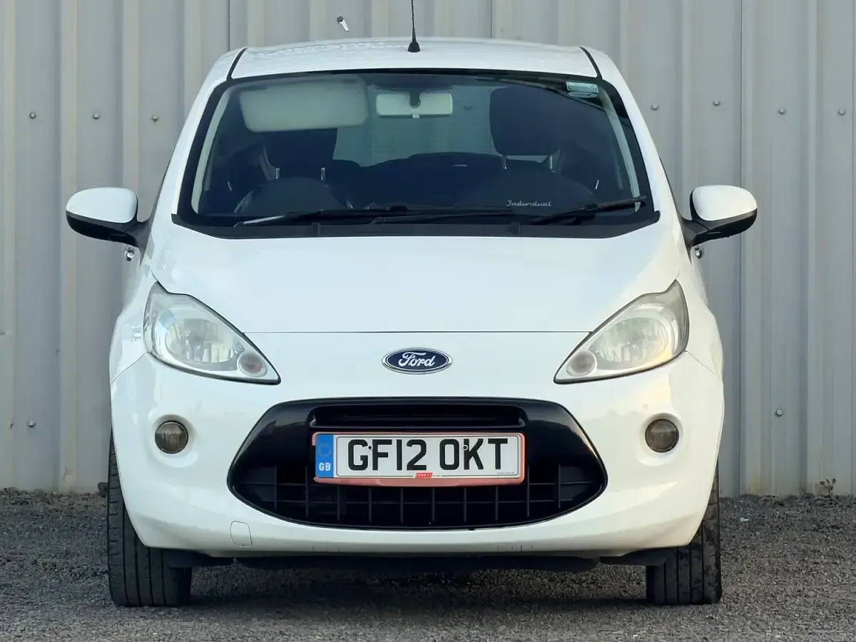 Used Ford Ka Metall 69 HP (50 kW) 2012 White Hatchback