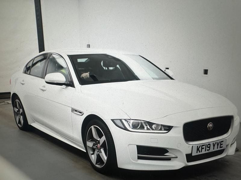 Used Jaguar XE R-Sport 200 HP (147 kW) 2019 White Sedan